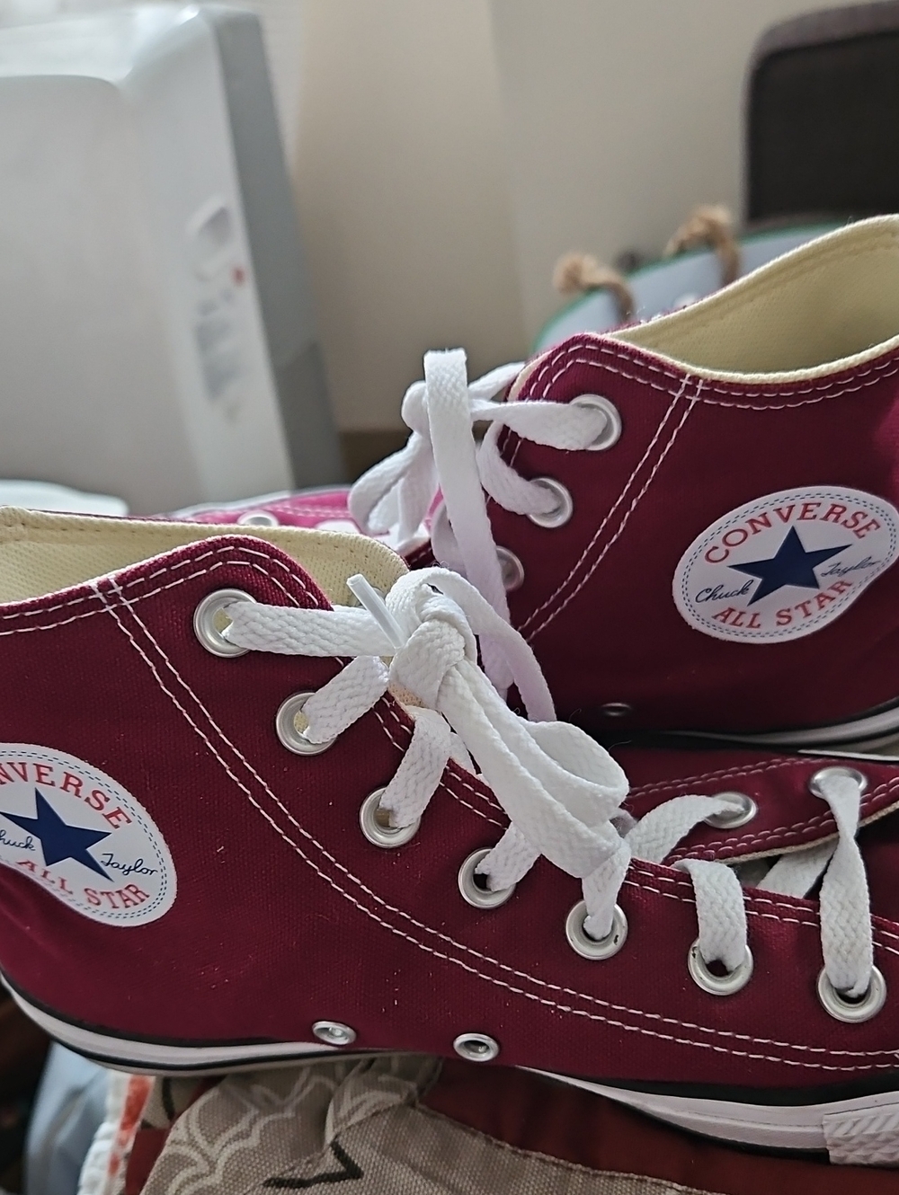 Converse All Star Burgundy And White Sneakers Mens Size 5.5 Women Size 7.5